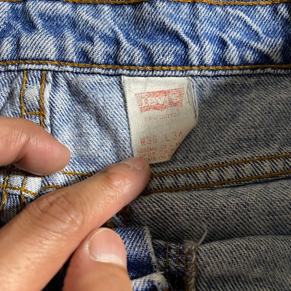 Vintage Levi's 550 Orange Tab Relaxed Fit Straight Jeans Men's 36x34 - Picture 5 of 9